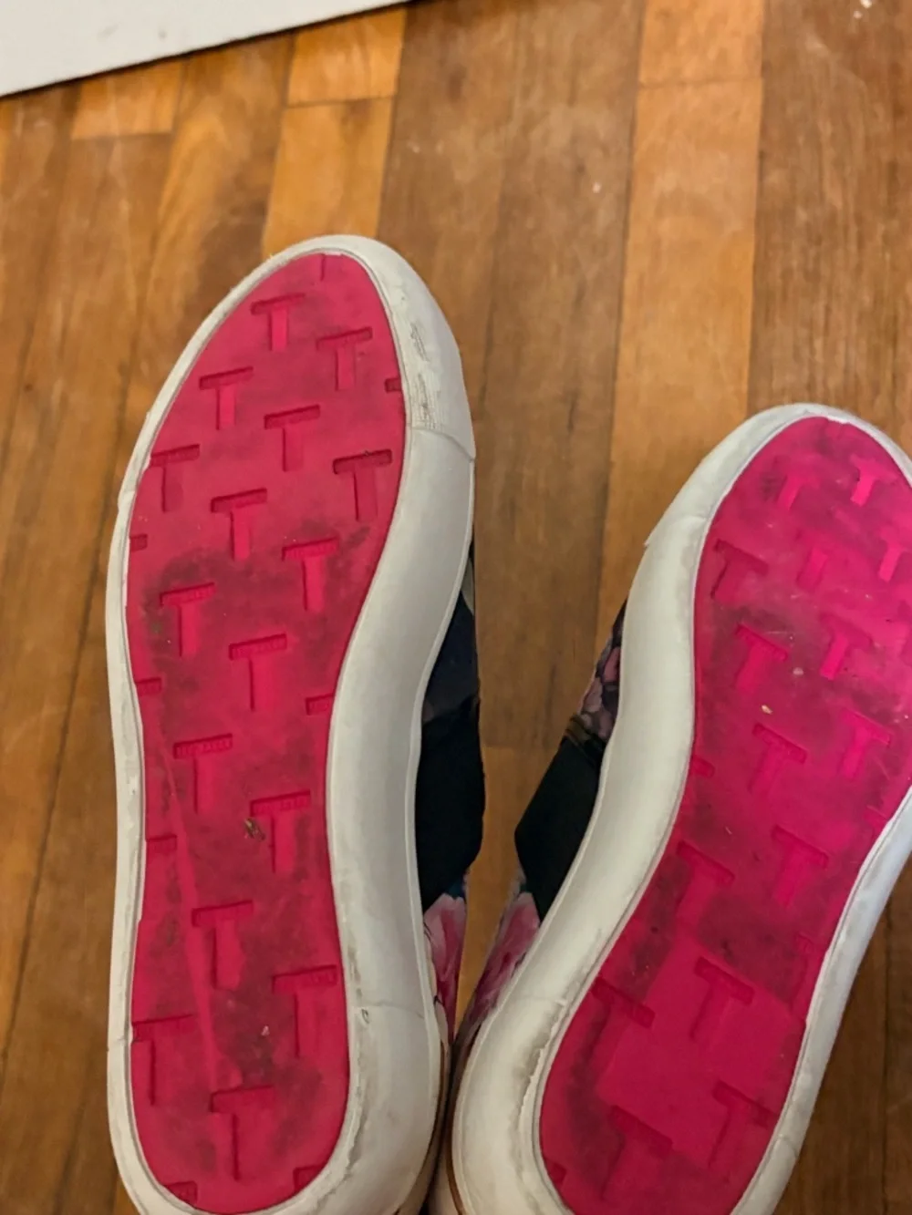 Ted Baker Laulei Women's floral slip on sneakers trainers. - Picture 6 of 8